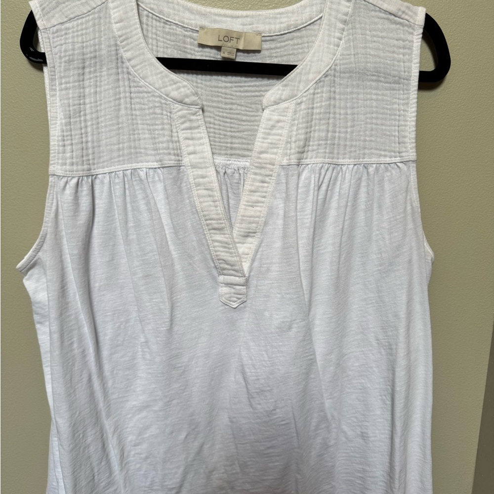 LOFT Textured White Sleeveless Blouse